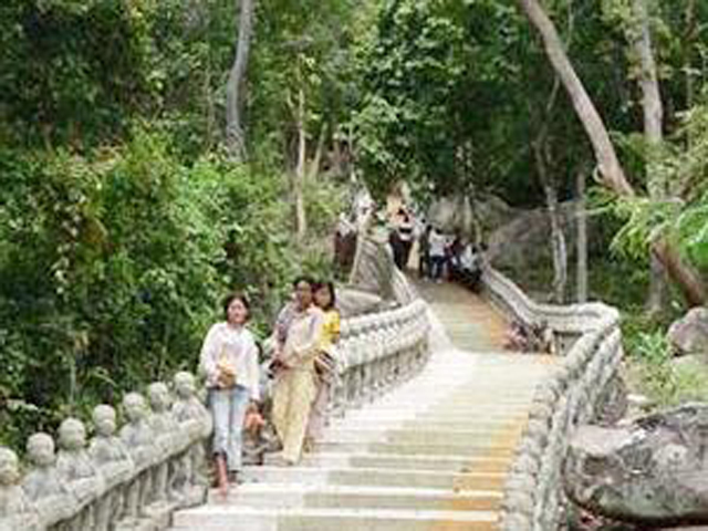 Phnom Preah Mountain