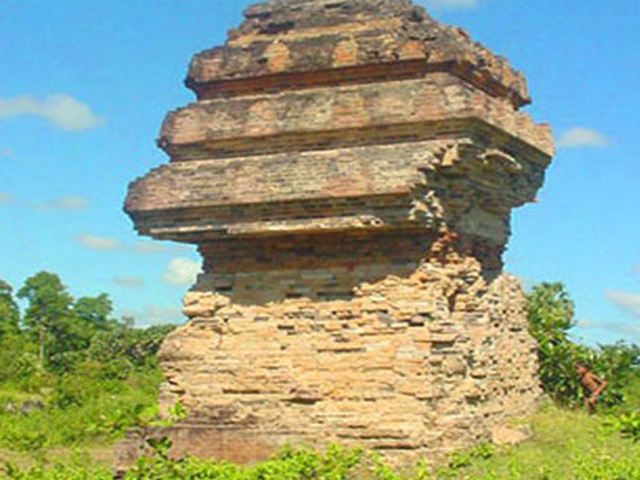 Phnom Preah Theat